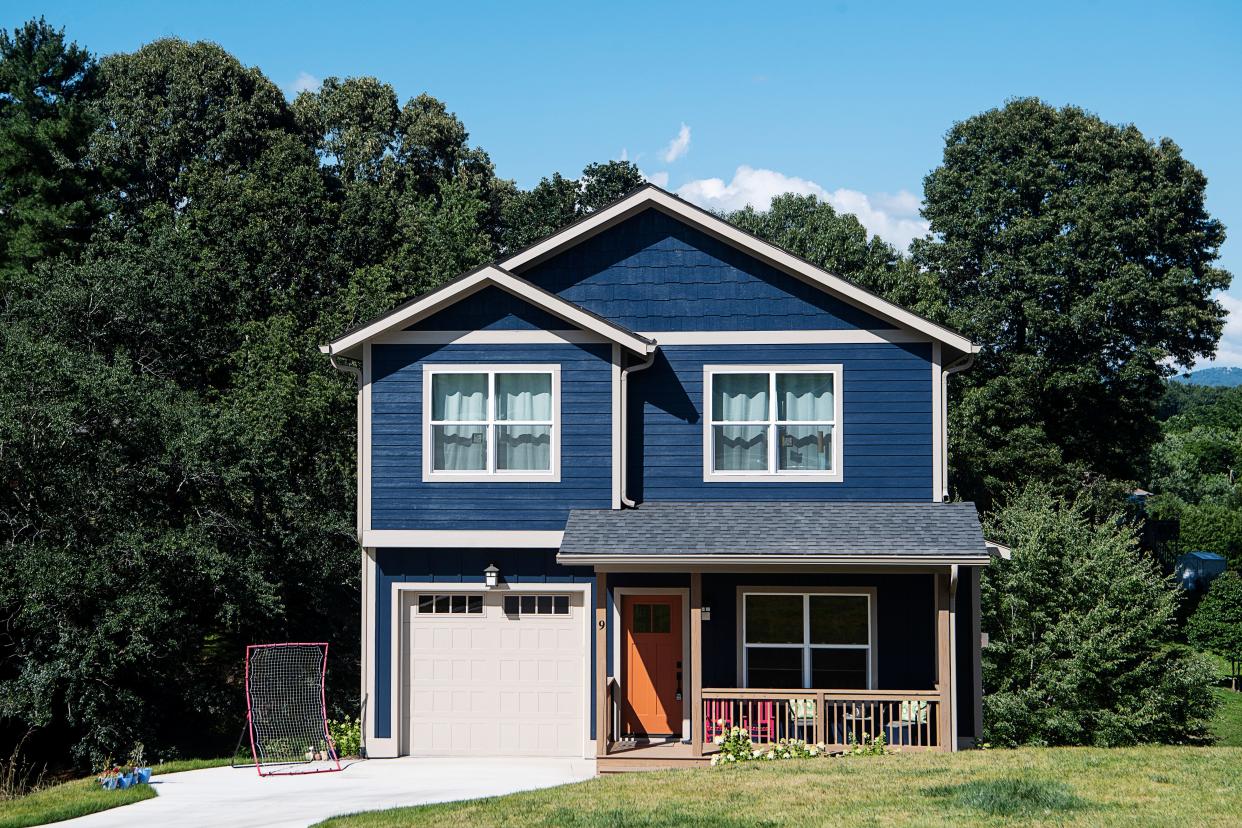 Zillow listed this three-bedroom, three bath single-family house on Crane Street at $457,900 in July 2023. Now, the estimate for the house is at $475,500. The house is no longer listed for sale or rent.