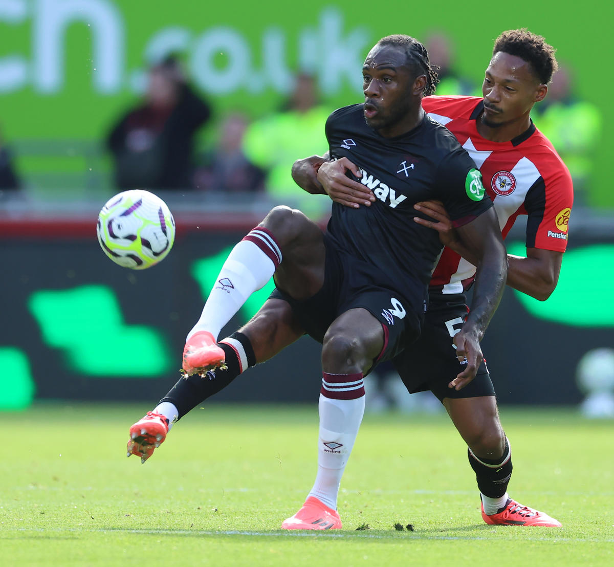 🗣️ Stick with us! Michail Antonio sends message to West Ham fans