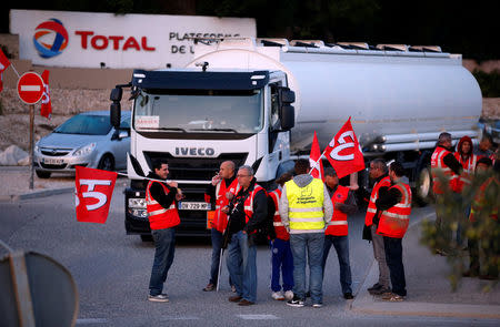 French truck drivers on strike against labour law block the Total oil refinery at La Mede near Fos sur Mer, France September 25, 2017. REUTERS/Jean-Paul Pelissier