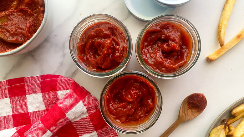 Homemade ketchup in bowls 