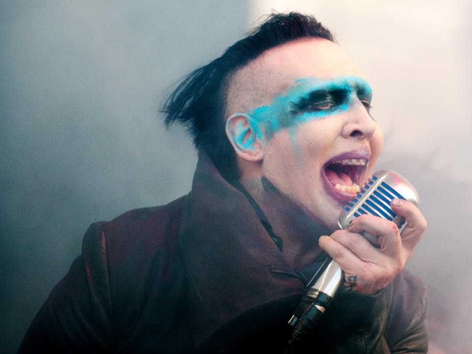 Marilyn Manson sieht sich schweren Missbrauchsvorwürfen gegenüber. (Bild: Jack Fordyce / Shutterstock.com)