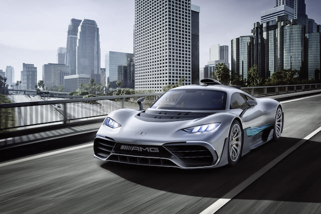 Showcar Mercedes-AMG Project ONE, zweisitziger Supersportwagen-mit modernster und effizientester Formel 1-Hybrid-Technologie, High Performance Plug-in Hybrid Antriebsstrang mit 1,6-Liter-V6-Turbobenzinmotor und vier Elektromotoren // Showcar Mercedes-AMG Project ONE, two-seater supersports car with the very latest and efficient, fully-fledged Formula 1 hybrid technology, high-performance plug-in hybrid drive system with 1.6 1.6-litre V6 turbocharged petrol engine and four electric motors