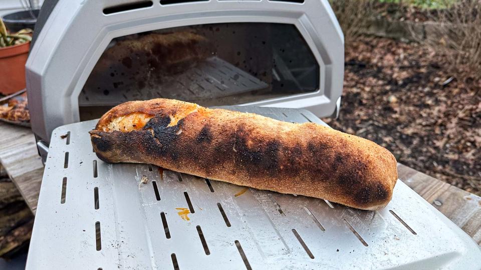 Ooni Karu 16 outside with pizza