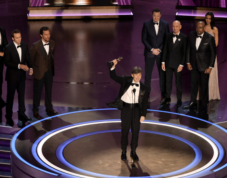 HOLLYWOOD, CALIFORNIA - MARCH 10: Cillian Murphy accepts the Best Actor award for 