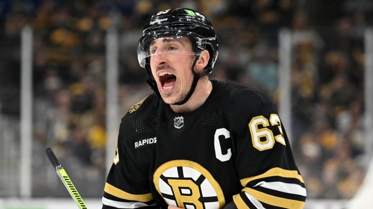 Sehen Sie, wie Brad Marchand vor Spiel 6 der Bruins-Panthers massive Ovationen erhält