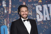 Ob James Franco es auch gern laut beim Liebesspiel mag, ist nicht bekannt. Dafür aber, dass der künstlerisch angehauchte Hollywoodbeau bei seinen Nachbarn in Silver Lake, L.A. alles andere als beliebt sein soll. So lässt der "This Is The End"-Star angeblich nicht nur seinen Müll solange auf dem Rasen herumliegen, bis er sich irgendwann mit dem Wind auf den angrenzenden Grundstücken verteilt. Ihm wird auch vorgeworfen, dass er quasi eine Filmproduktionsfirma in seinem Haus betreibt und seine Gäste Staus und volle Parkplätze produzieren. (Bild Copyright: Getty Images/WireImage/Gary Gershoff)