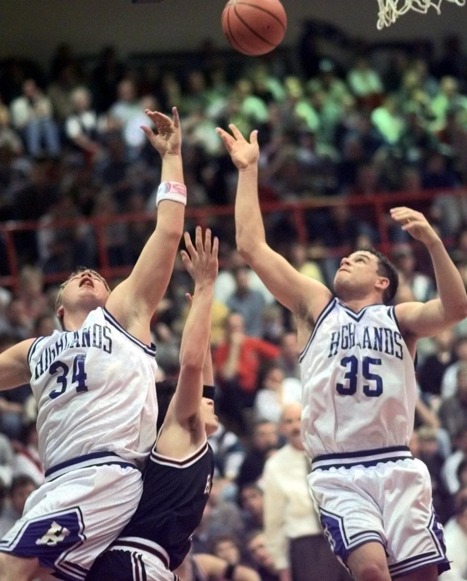 Jared Lorenzen (34) and Derek Smith (35) play at a Highlands basketball game in 1999. They will be inducted into the KHSAA Hall of Fame.