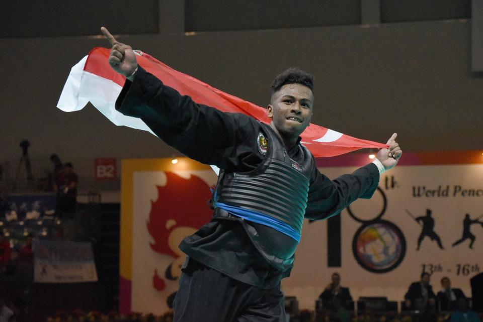 Sheik Ferdous Sheik Alau’ddin won Singapore’s first gold medal in Class I (85-90kg) division, after beating Vietnam’s Nguyen Van Tri with a score of 5-0. (PHOTO: Singapore Silat Federation)