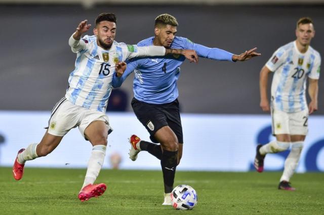 EN VIVO 🔴 ARGENTINA vs URUGUAY  Eliminatorias Sudamericanas ⚽ ¡Juega la  SCALONETA por TyC SPORTS! 