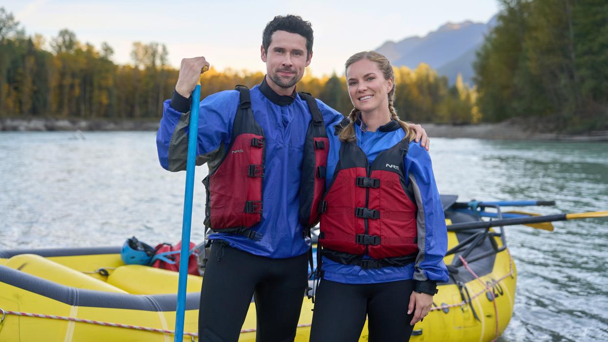  Benjamin Hollingsworth, Cindy Busby in A Whitewater Romance. 