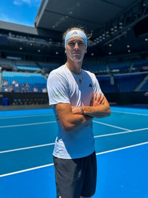 FlowBank Announces Three-Year Partnership with World Champion Alexander Zverev