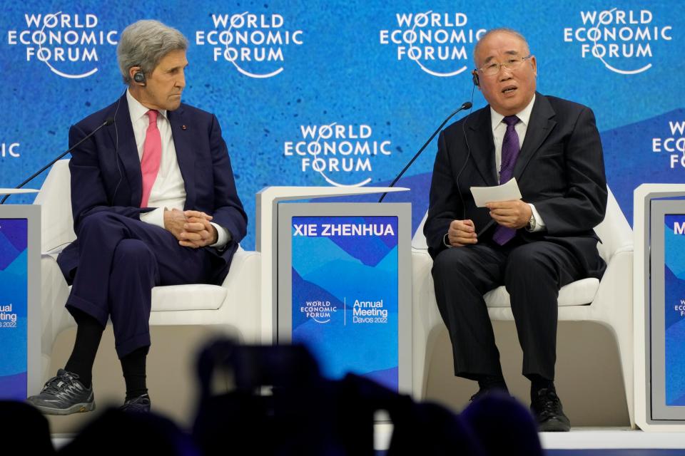 Xie Zhenhua and John Kerry (Copyright 2020 The Associated Press. All rights reserved)