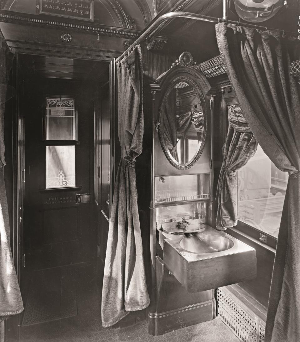 Interior of Midland Pullman sleeping car, in 1905