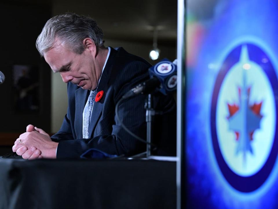 Winnipeg Jets General Manager Kevin Cheveldayoff listens to questions at a news conference about sexual abuse allegations made in 2010 regarding the Chicago NHL team on Tuesday, Nov. 2, 2021.  (Fred Greenslade/The Canadian Press - image credit)