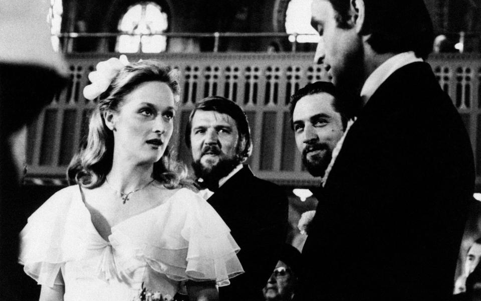 Meryl Streep with John Cazale in The Deer Hunter - Mondadori Portfolio