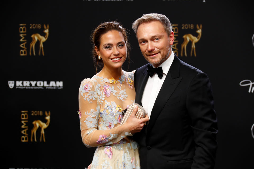 Erntete Häme für einen TV-Versprecher: Journalistin Franca Lehfeldt, hier mit ihrem späteren Ehemann Christian Lindner bei einer Bambi-Feier im November 2018 (REUTERS/Fabrizio Bensch)