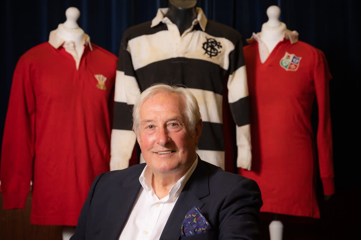 Gareth Edwards’ Barbarians jersey from 1973 is set to be auctioned off 