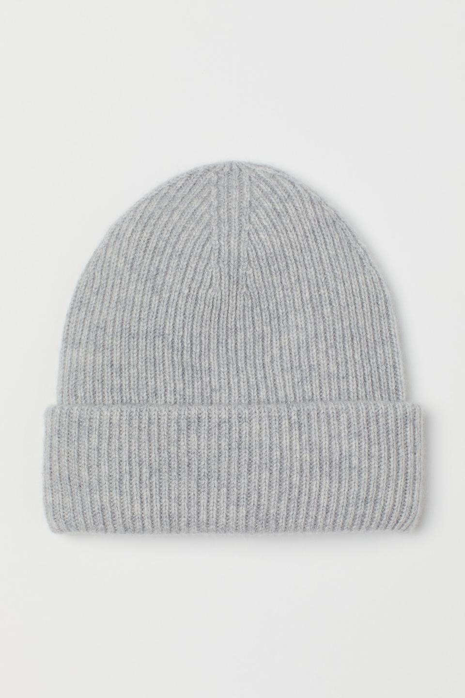 19) Rib-knit Cashmere Hat