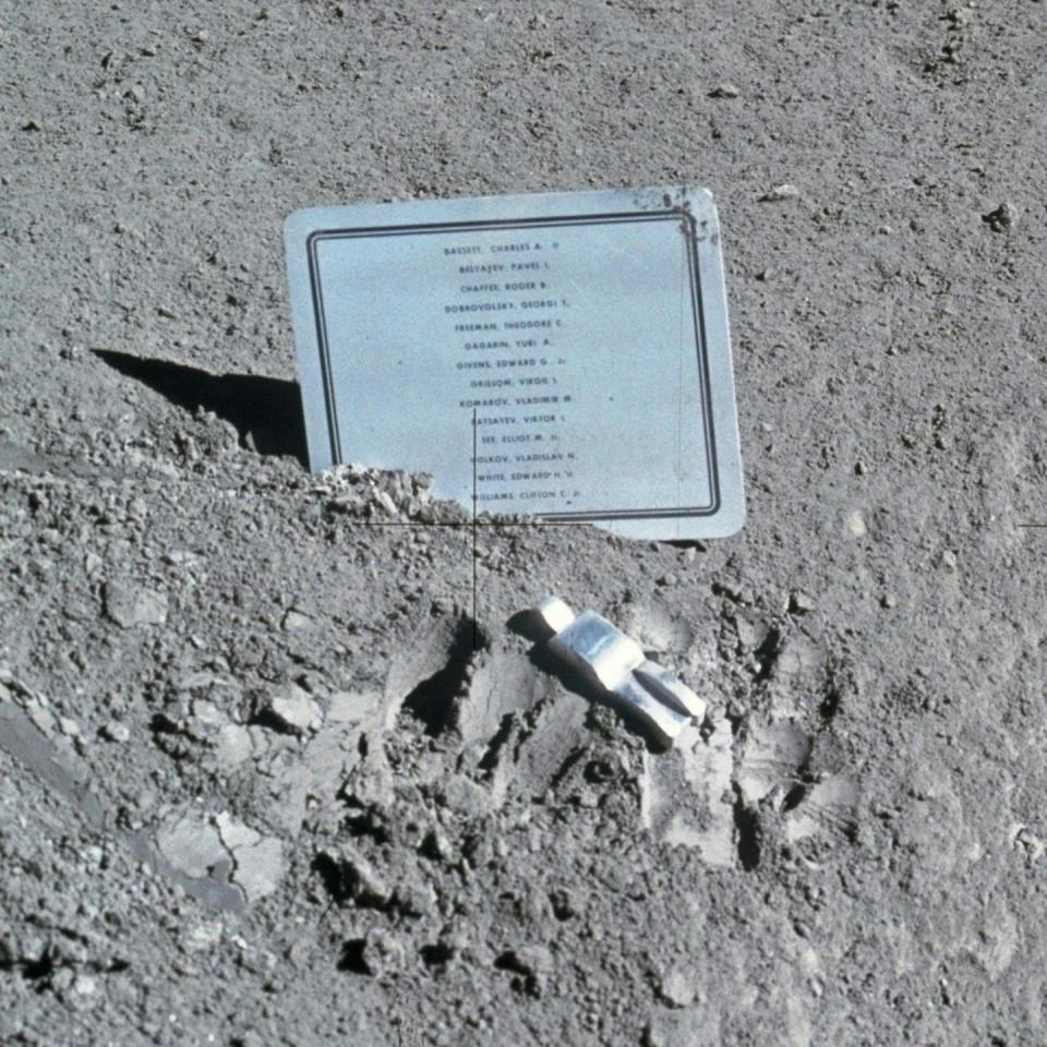 Fallen Astronaut, Hadley Rille. <a href="https://commons.wikimedia.org/wiki/File:Fallen_Astronaut.jpg" rel="nofollow noopener" target="_blank" data-ylk="slk:NASA, public domain, via Wikimedia Commons;elm:context_link;itc:0;sec:content-canvas" class="link ">NASA, public domain, via Wikimedia Commons</a>