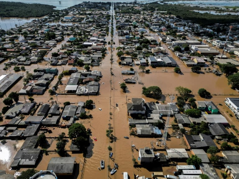 Vue aérienne des inondations à Eldorado do Sul, État du Rio Grande do Sul, au Brésil, prise le 9 mai 2024 (Nelson ALMEIDA)