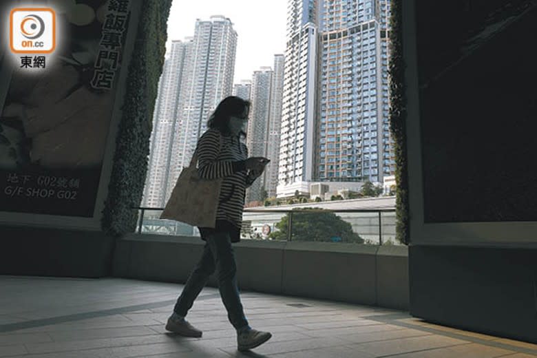 港樓遭睇淡 明年再冧 7%
