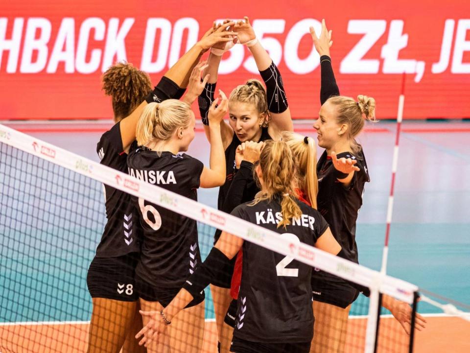 Volleyballerinnen mit drei Pleiten weiter