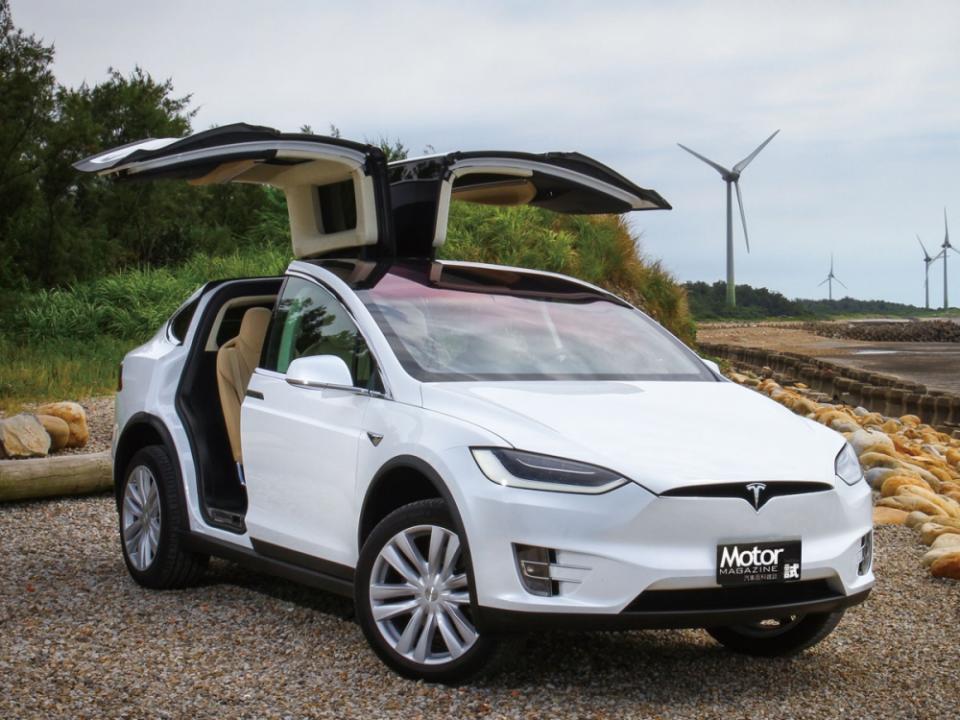 【焦點路試】Tesla Model X 75D 鷹翼一展 電翻全場