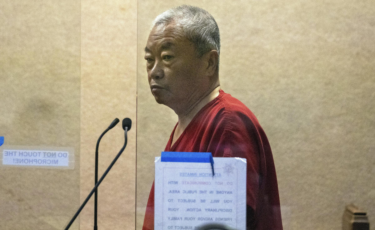 #Worker pleads not guilty to killing 7 at California farms