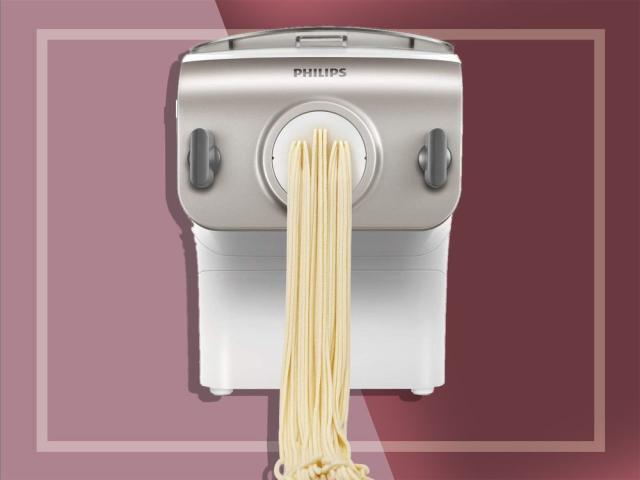 The 6 Best Pasta Makers for Every Home Cook, According to Thousands of  Reviews