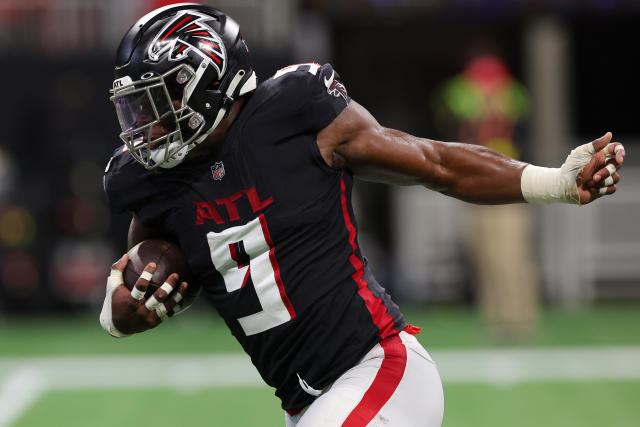 3 Atlanta Falcons who stepped up in painful division thriller