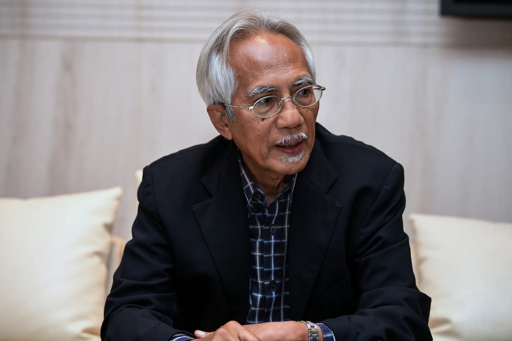 Veteran newsman Datuk A. Kadir Jasin said today that Opposition leader Datuk Seri Anwar Ibrahim might have heeded the advice of the Agong in allowing the budget to pass. — Bernama pic