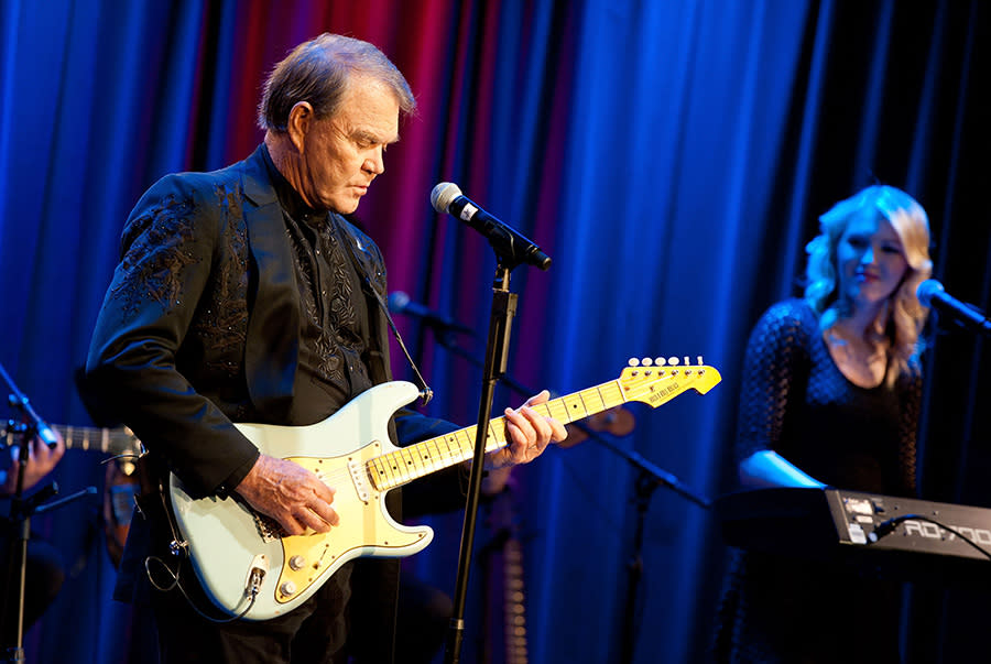  Glen Campbell and his daughter Ashley perform at The Grammy Museum on Feb. 6, 2012 in Los Angeles. (