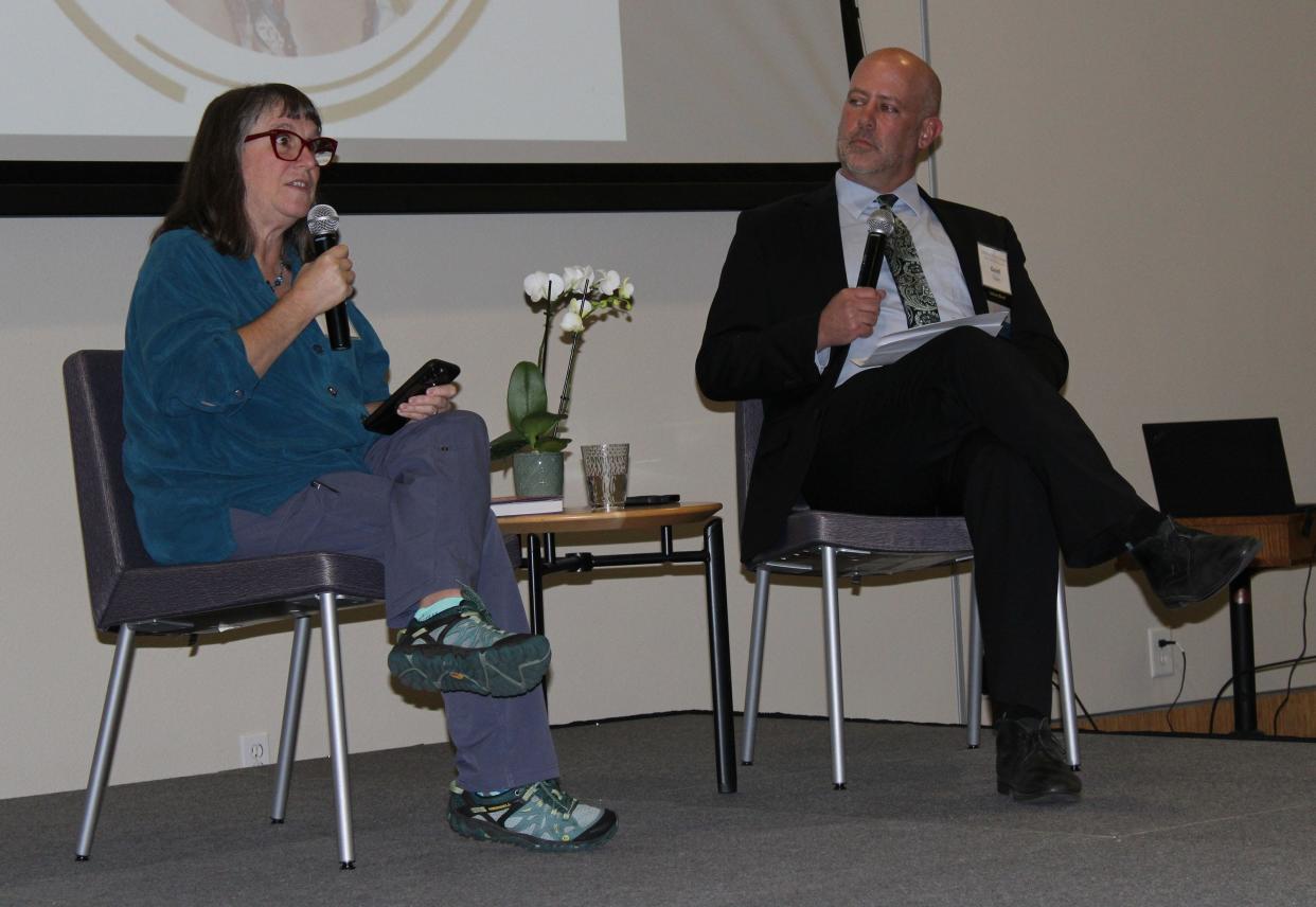 Author Beth Kanter discusses artificial intelligence with Geoff Green, CEO of CalNonprofits, during a Center for Nonprofit Leadership presentation Ventura Tuesday.