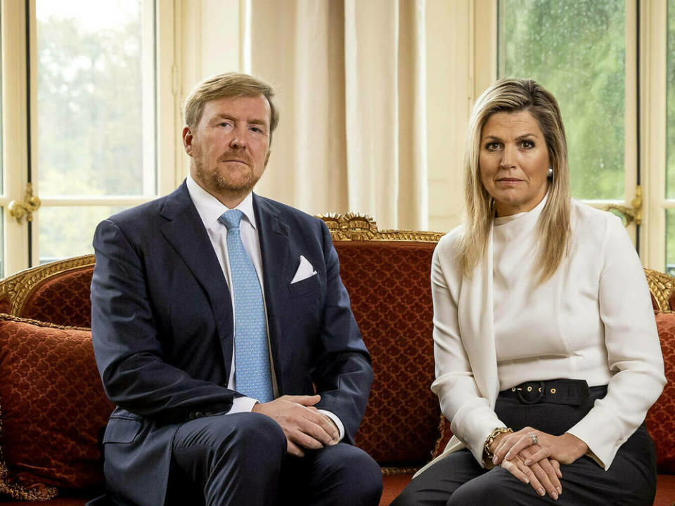 König Willem-Alexander und Königin Máxima der Niederlande wenden sich in einer Videobotschaft an die Öffentlichkeit. (Bild: imago images/PPE)