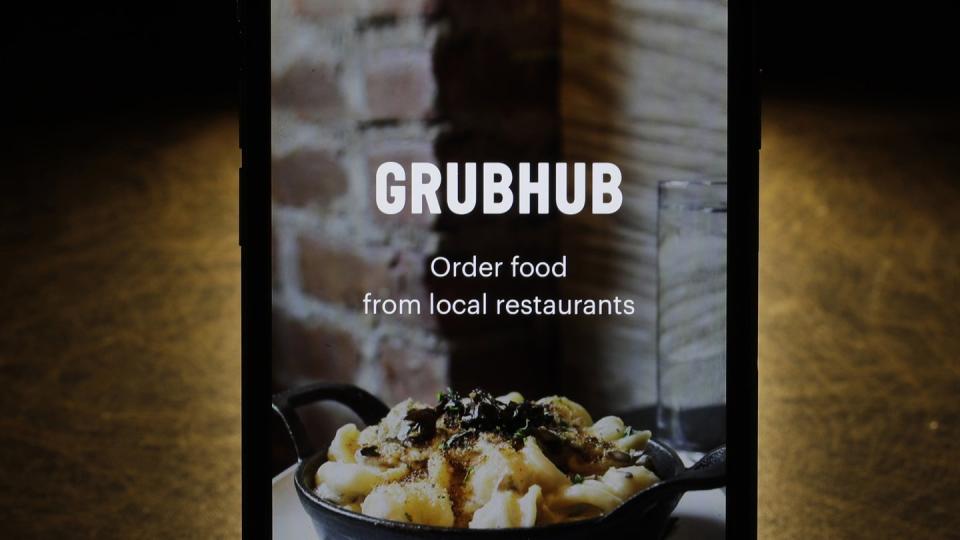 Die Grubhub-App auf einem iPhone. Der britisch-niederländische Essenslieferdienst Just Eat Takeaway übernimmt den US-Rivalen Grubhub.