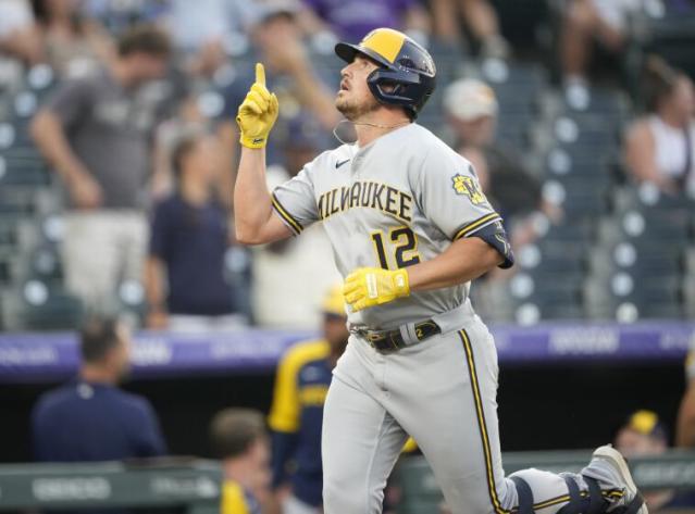 Angels get outfielder Hunter Renfroe from Brewers