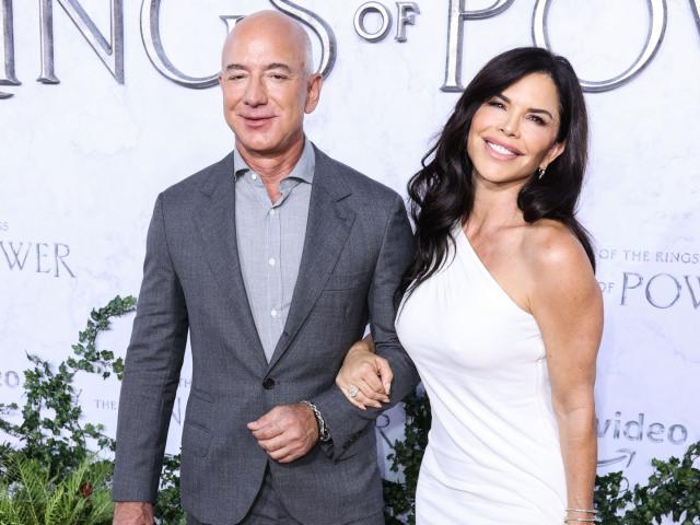 s Jeff Bezos says he 'loves the idea' of being friends with