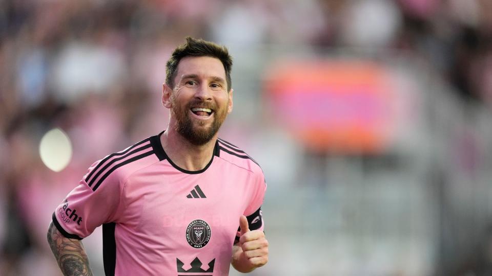 Auch Lionel Messi lief schon in Pink auf. (Bild: dpa)