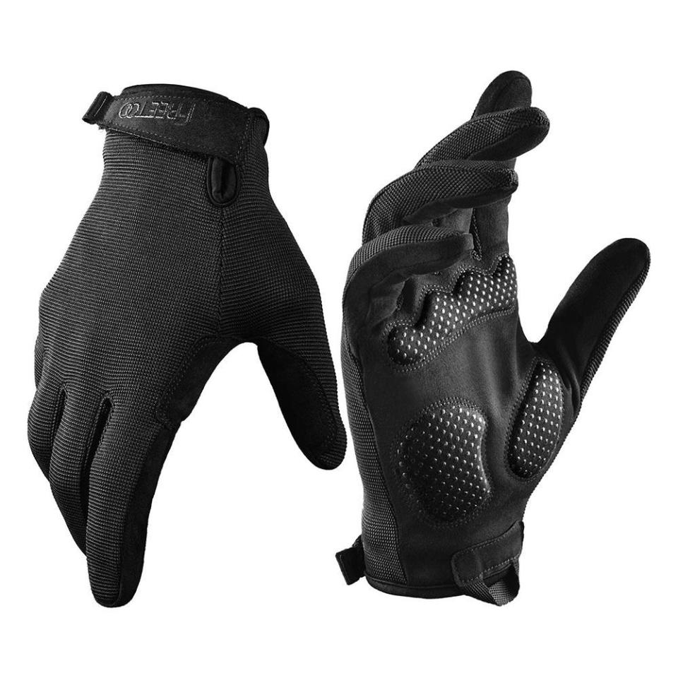 5) Full-Finger Gloves