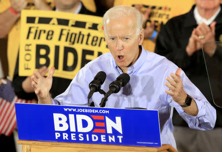 Democratic 2020 U.S. presidential candidate Joe Biden speaks to union members during a visit to a union hall in Pittsburgh, Pennsylvania, U.S., April 29, 2019. REUTERS/Aaron Josefczyk