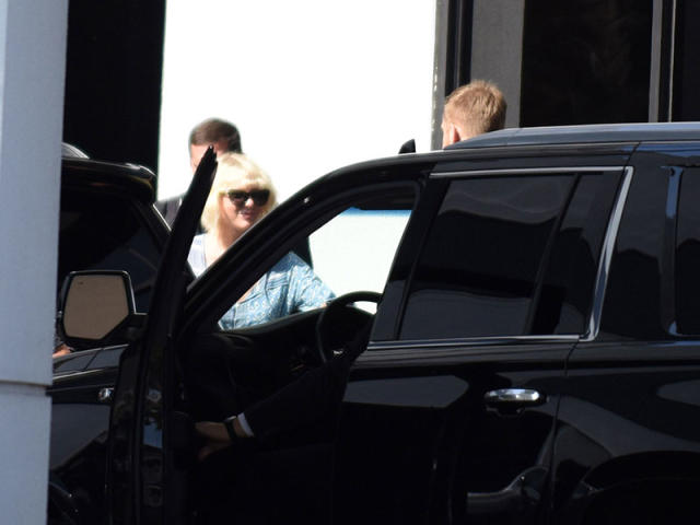 Taylor Swift Takes Car for Spin With Calvin Harris: Photo 965732, Calvin  Harris, Taylor Swift Pictures