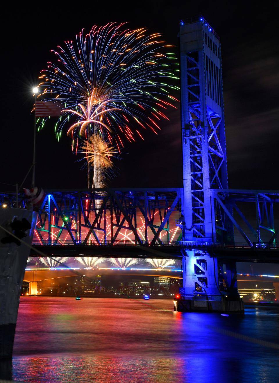 After a bit of a weather delay, the fireworks display off the Acosta Bridge wraps up Jacksonville's bicentennial celebration.