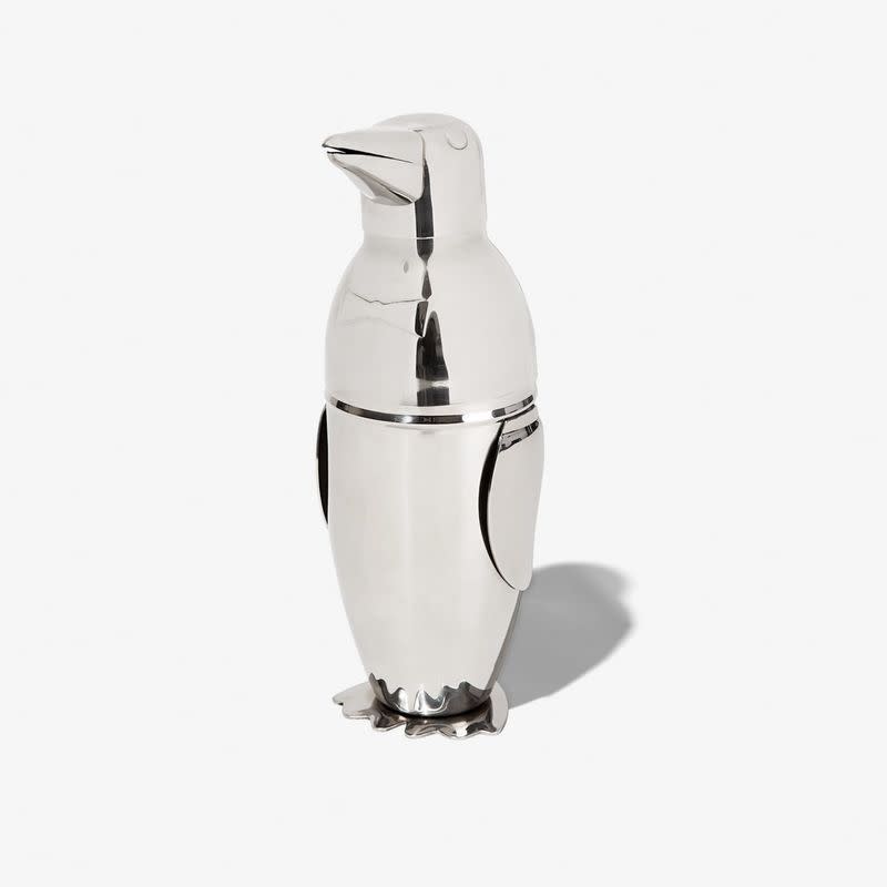 <p><a href="https://go.redirectingat.com?id=74968X1596630&url=https%3A%2F%2Fwww.bespokepost.com%2Fstore%2Fviski-penguin-cocktail-shaker&sref=https%3A%2F%2Fwww.esquire.com%2Ffood-drink%2Fdrinks%2Fg37221781%2Fgifts-for-bartenders%2F" rel="nofollow noopener" target="_blank" data-ylk="slk:Shop Now;elm:context_link;itc:0;sec:content-canvas" class="link ">Shop Now</a></p><p>Penguin Cocktail Shaker</p><p>bespokepost.com</p><p>$40.00</p>