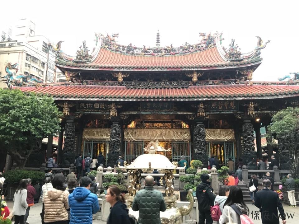 艋舺龍山寺。（圖／記者連宜方攝）