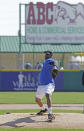 Retired NBA All-Star Tracy McGrady throws a pitch at the Sugar Land Skeeters baseball stadium Wednesday, Feb. 12, 2014, in Sugar Land, Texas. McGrady hopes to try out as a pitcher for the independent Atlantic League Skeeters. (AP Photo/Pat Sullivan)