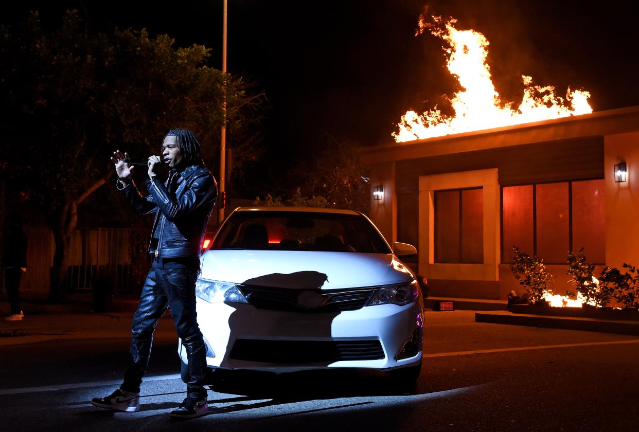 <p>En esta imagen publicada el 14 de marzo, Lil Baby se presenta en la 63a Entrega Anual de los Premios GRAMMY transmitida el 14 de marzo de 2021.</p> (Foto de Kevin Winter / Getty Images para The Recording Academy)