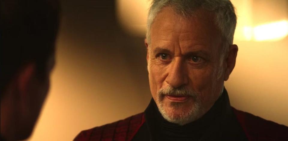 John de Lancie appears as Q in the post-credits scene of Star Trek: Picard.