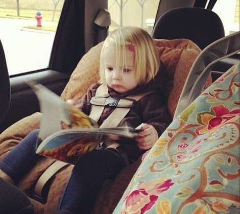 5 ways to entertain a toddler in the car