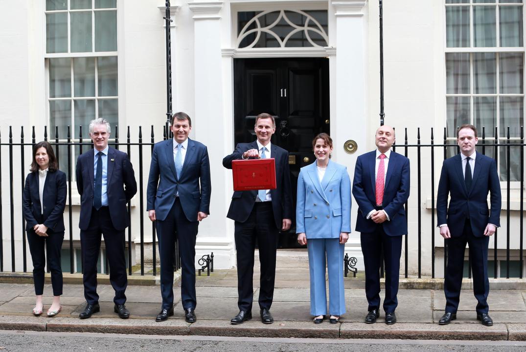 London, UK. 15th Mar, 2023. Chancellor of the Exchequer, Jeremy Hunt poses with his ministerial team in Downing Street, London. Chancellor Jeremy Hunt Presents His First Spring Budget. (Photo by Fred Duval/SOPA Images/Sipa USA) Credit: Sipa US/Alamy Live News