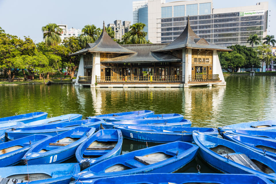 國旅補助若民眾確定要使用優惠，可以透過三種管道訂房，有些民眾可能會透過國際訂房平台預定房間，但要注意因為平台內的房源不一定皆是合法或本國旅宿，為了保障消費者權益，不開放在悠遊國旅活動中，請民眾務必多加留意。（圖片來源：Getty Images）